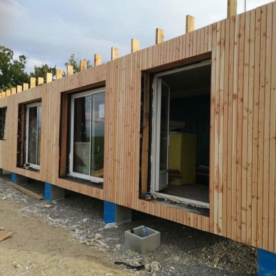 Bardage Douglas en faux claire voie