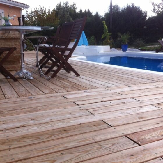 Terrasse rainuré Mélèze